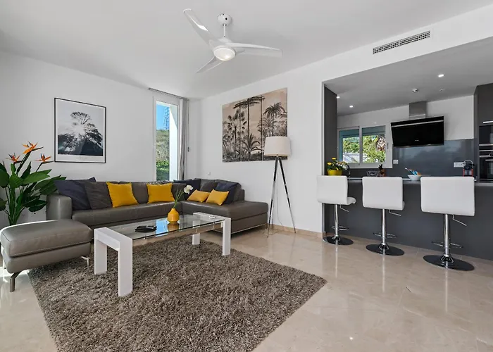 Alcazaba Lagoon 2465 Estepona