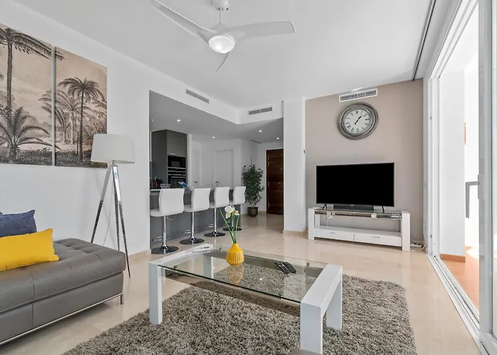 Апартаменты Alcazaba Lagoon 2465 *