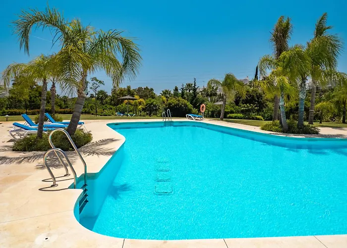 Alcazaba Lagoon 2465